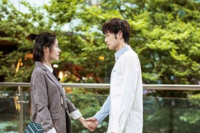 爱游戏智能平台-千里之外的对抗：国际赛事中NBA球员展现魅力，在nba的国际球员