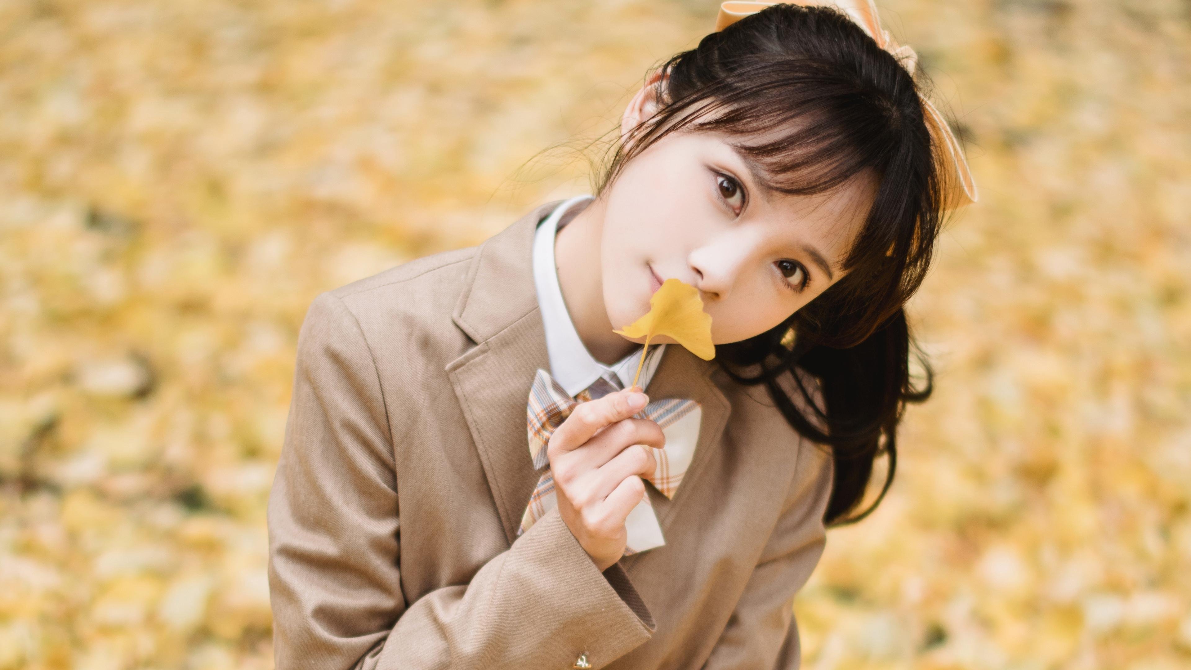 _场外花絮：明星嘉宾到场助威，现场气氛热烈_，明星场外应援是什意思