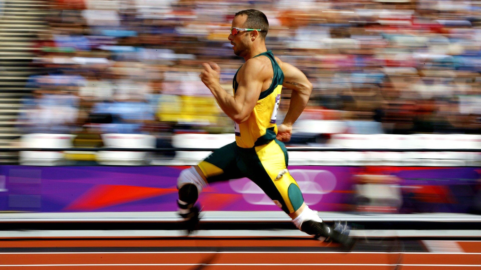 拉恩：凭借惊人的加速能力，成为全黑队外线的最大威胁，拉恩卡在哪